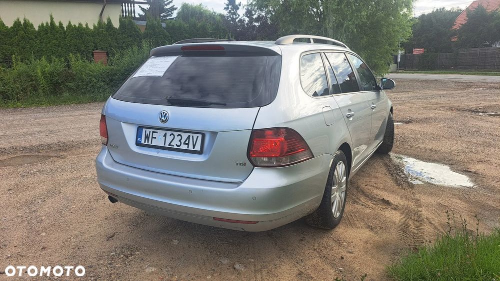 Volkswagen Golf 1.6 TDI Comfortline - 4