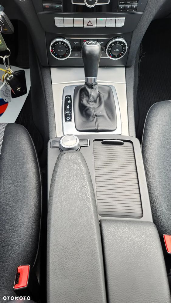 Mercedes-Benz Klasa C 180 (BlueEFFICIENCY) 7G-TRONIC Avantgarde - 14