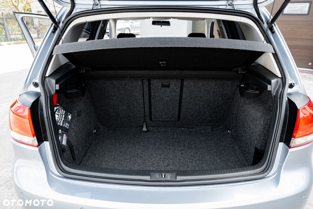 Volkswagen Golf 1.6 Comfortline - 16