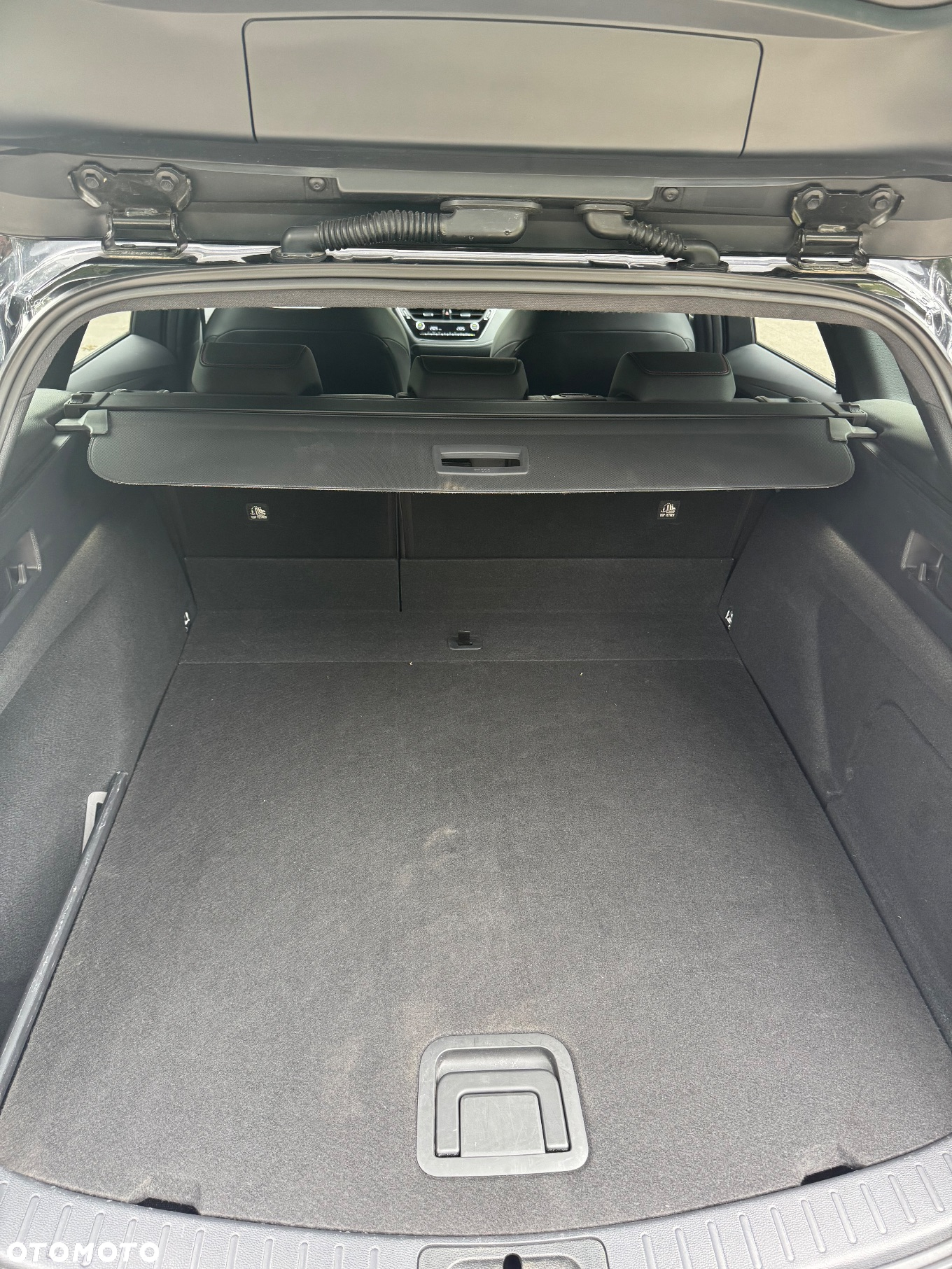 Toyota Corolla 2.0 Hybrid GR Sport - 9