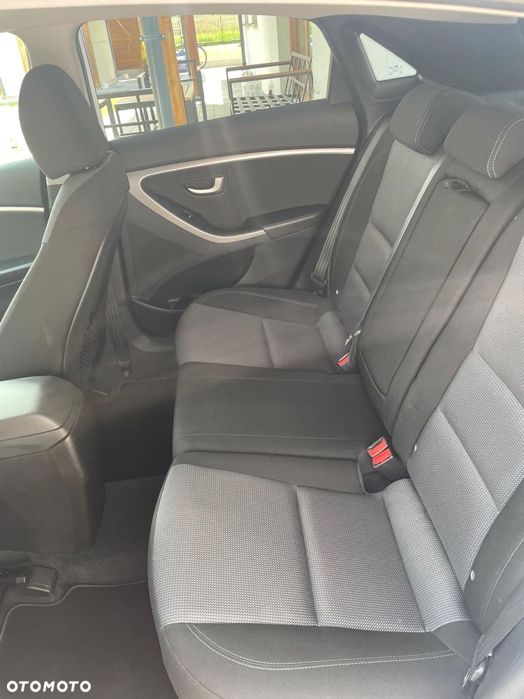 Hyundai i30 1.6 CRDi BlueDrive Comfort - 9