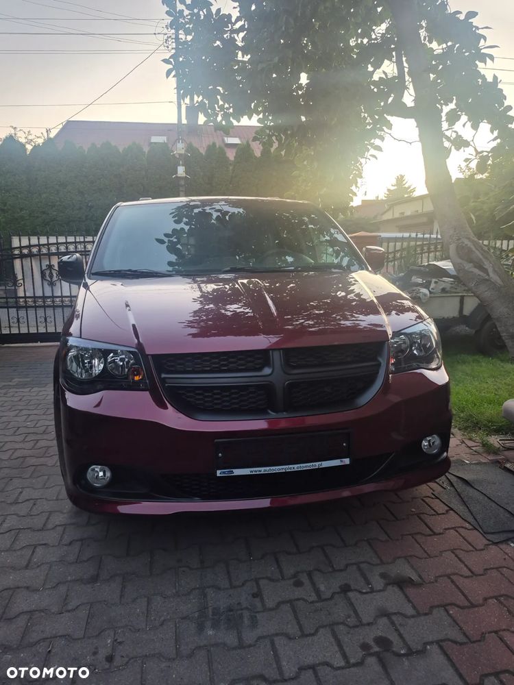 Dodge Grand Caravan 3.6 R/T - 6