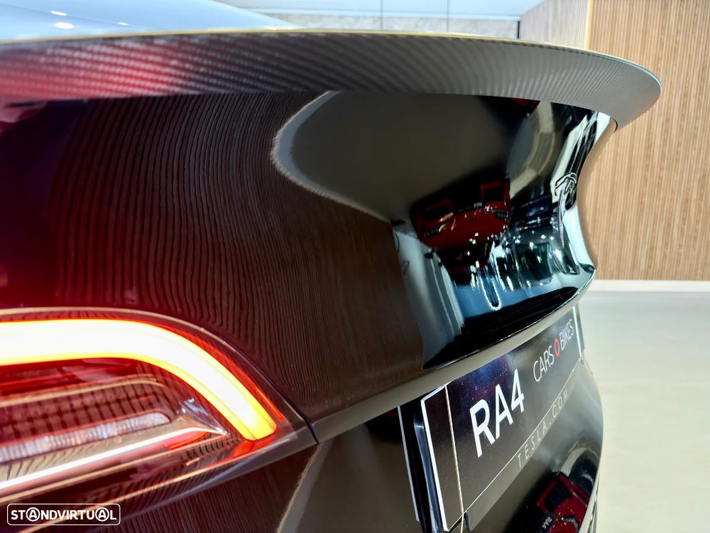 Tesla Model Y Performance Tração Integral - 42