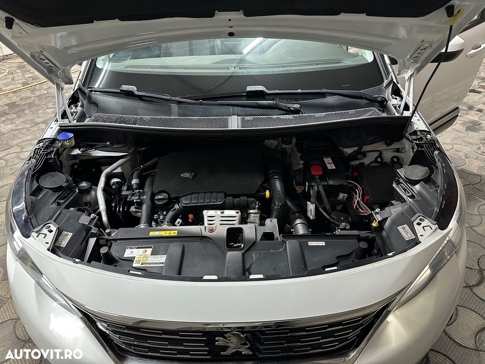 Peugeot 5008 - 16