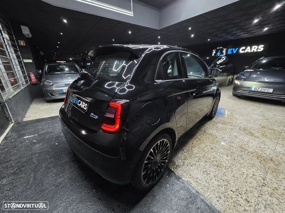 Fiat 500e 3 + 1 42 kWh Icon - 28