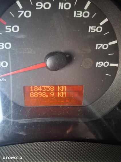 Nissan NV400 - 8