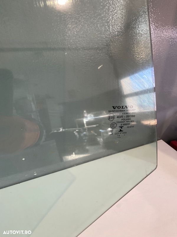Geam dreapta spate Volvo XC60 2018+ 32244877 - 2