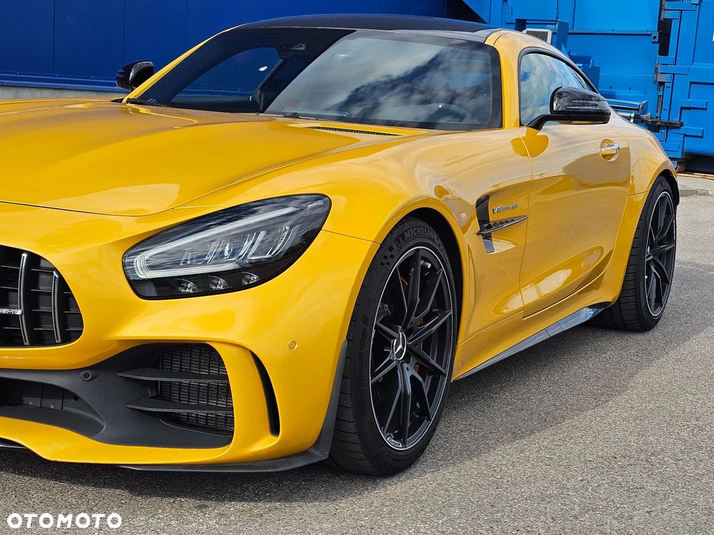 Mercedes-Benz AMG GT R - 12