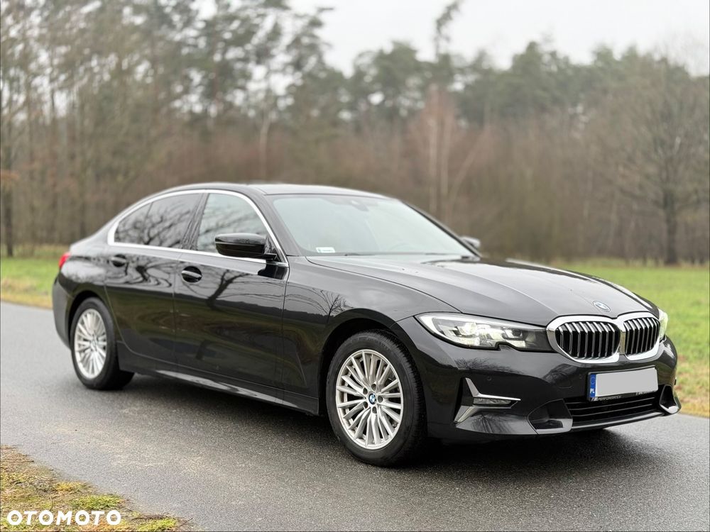 BMW Seria 3 318i Luxury Line sport - 3