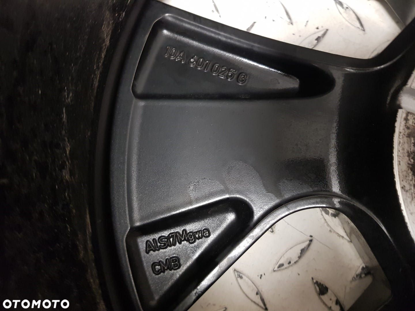 ŁADNA FELGA ALUMINIOWA ALUFELGA VW ID.3 ID3  18 x 7,5j  5x112 ET50 10A 10A602025G - 4