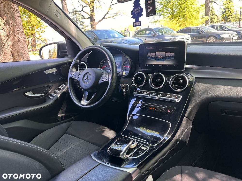 Mercedes-Benz GLC - 6