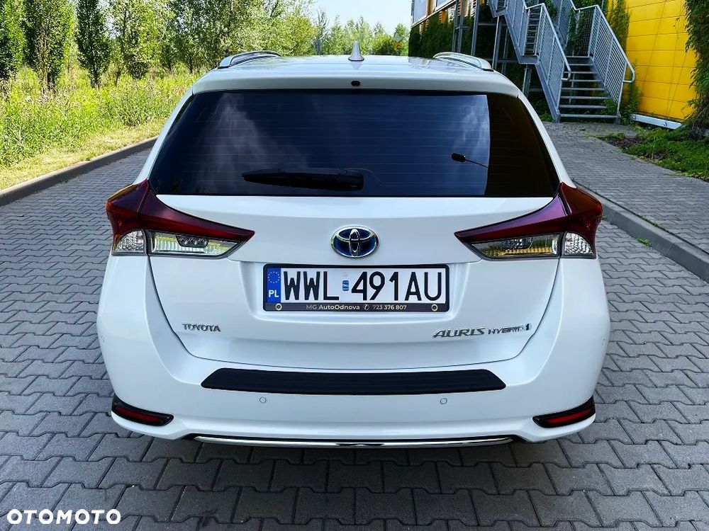 Toyota Auris 1.8 HSD Prestige NAVI - 5
