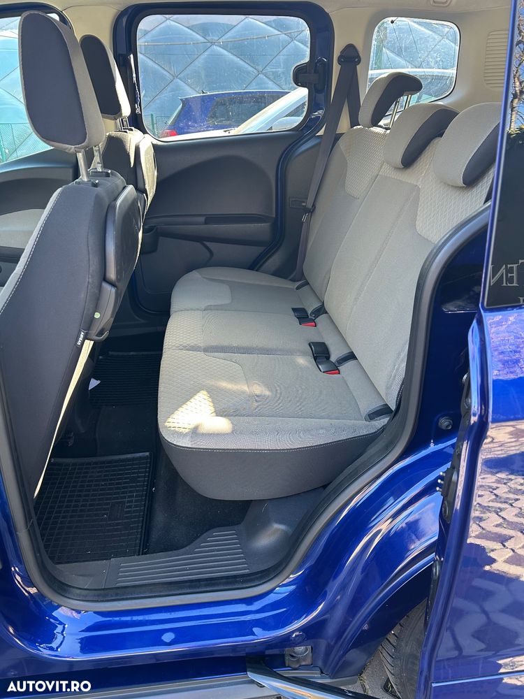 Ford Tourneo Courier 1.0 EcoBoost Titanium - 6