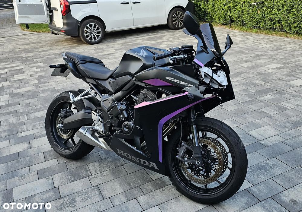 Honda CBR - 8