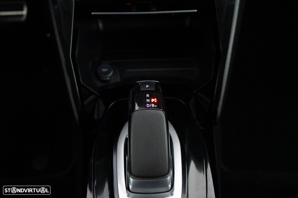 Peugeot e-2008 50 kWh Allure Pack - 28
