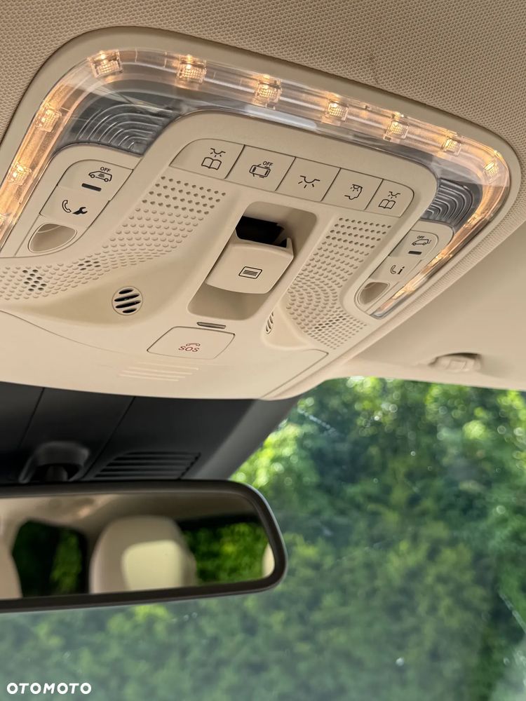 Mercedes-Benz EQV 300 90kWh - 18