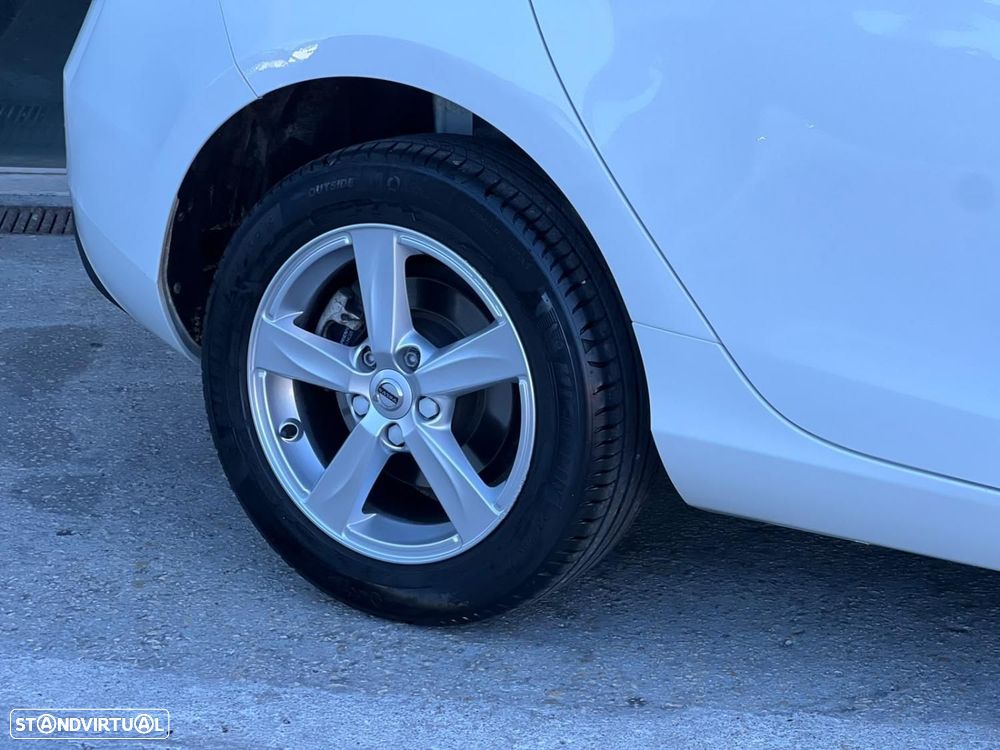 Volvo V40 2.0 D2 Kinetic - 3