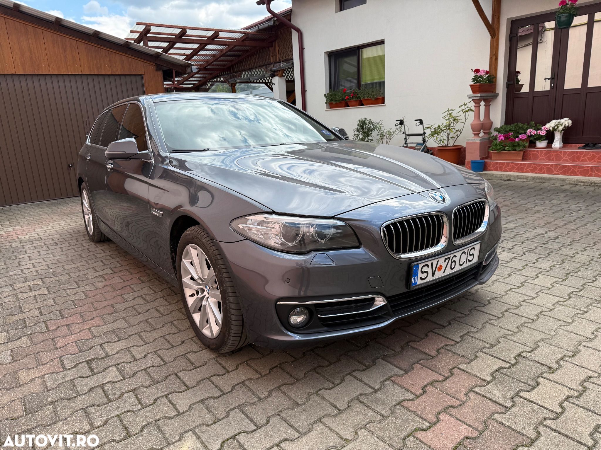 BMW Seria 5 520d xDrive AT - 1