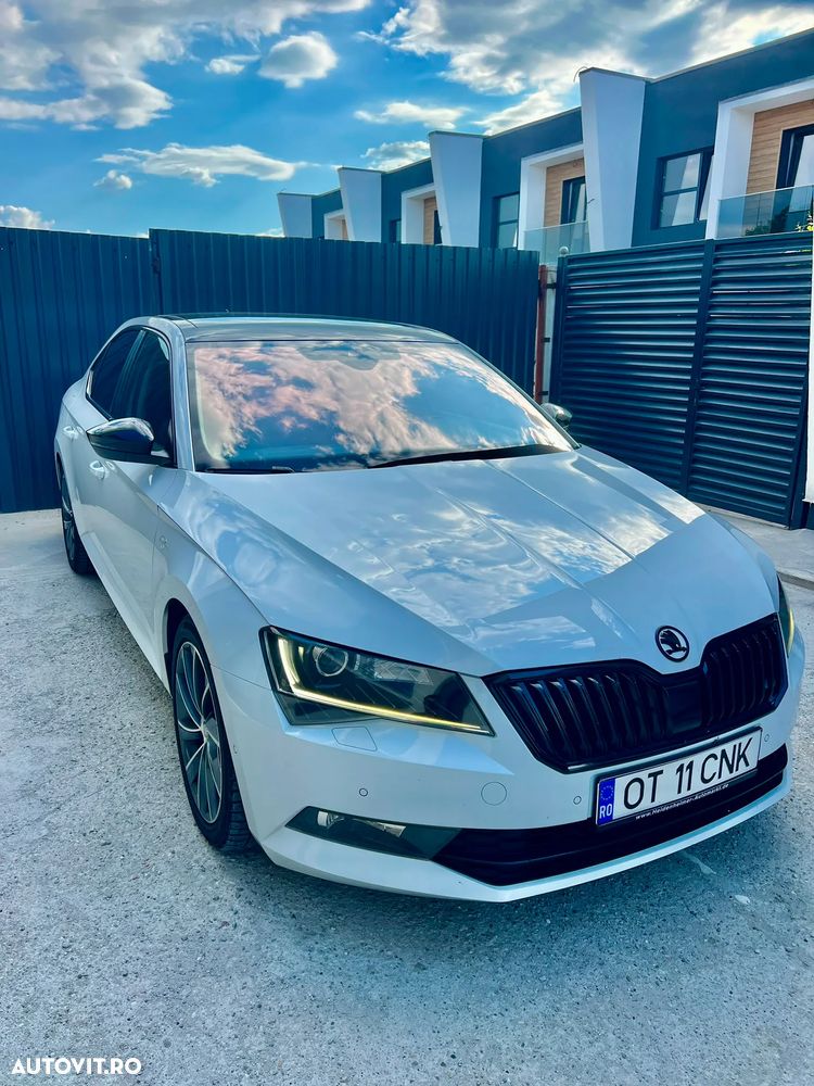 Skoda Superb 2.0 TDI DSG Laurin & Klement - 2