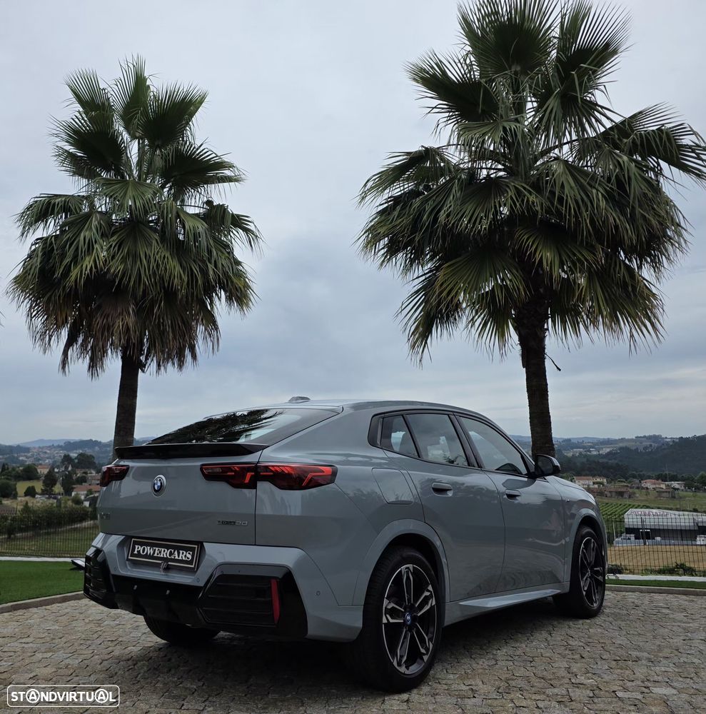 BMW iX2 eDrive20 Pack Desportivo M - 12