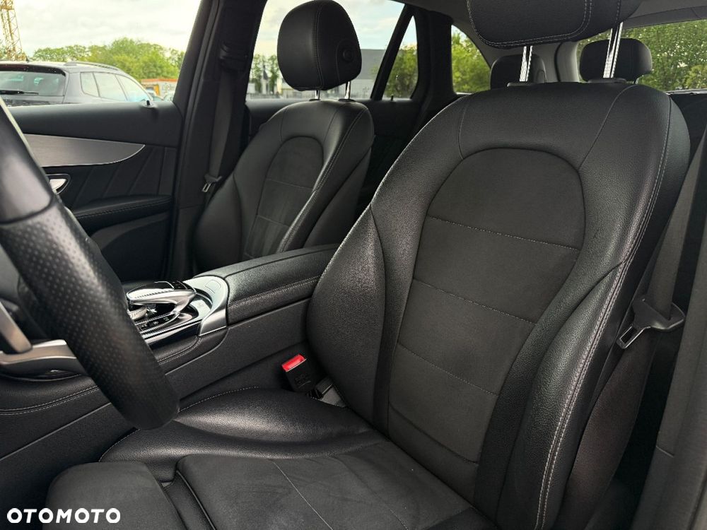 Mercedes-Benz GLC 220 d 4Matic 9G-TRONIC - 17