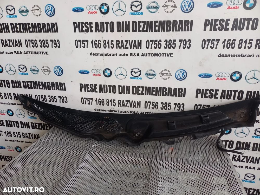 Grila Stergatoare Mercedes C Class W204 Volan Stanga Europa An 2007-2008-2009-2010-2011-2012-2013-2 - 5