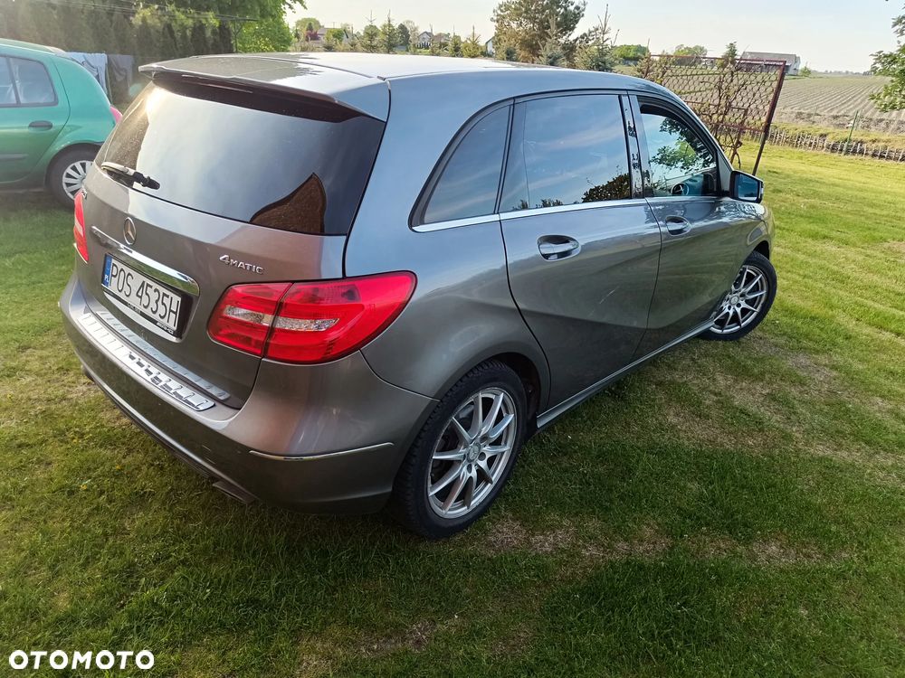 Mercedes-Benz Klasa B 220 4Matic 7G-DCT - 4