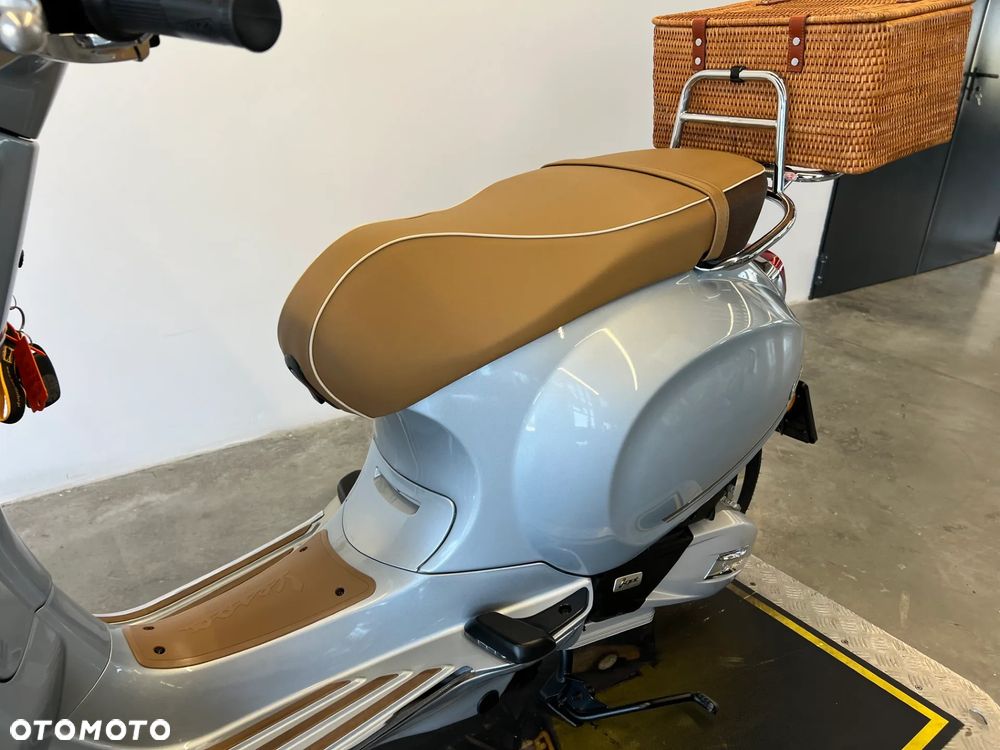 Vespa Primavera - 14
