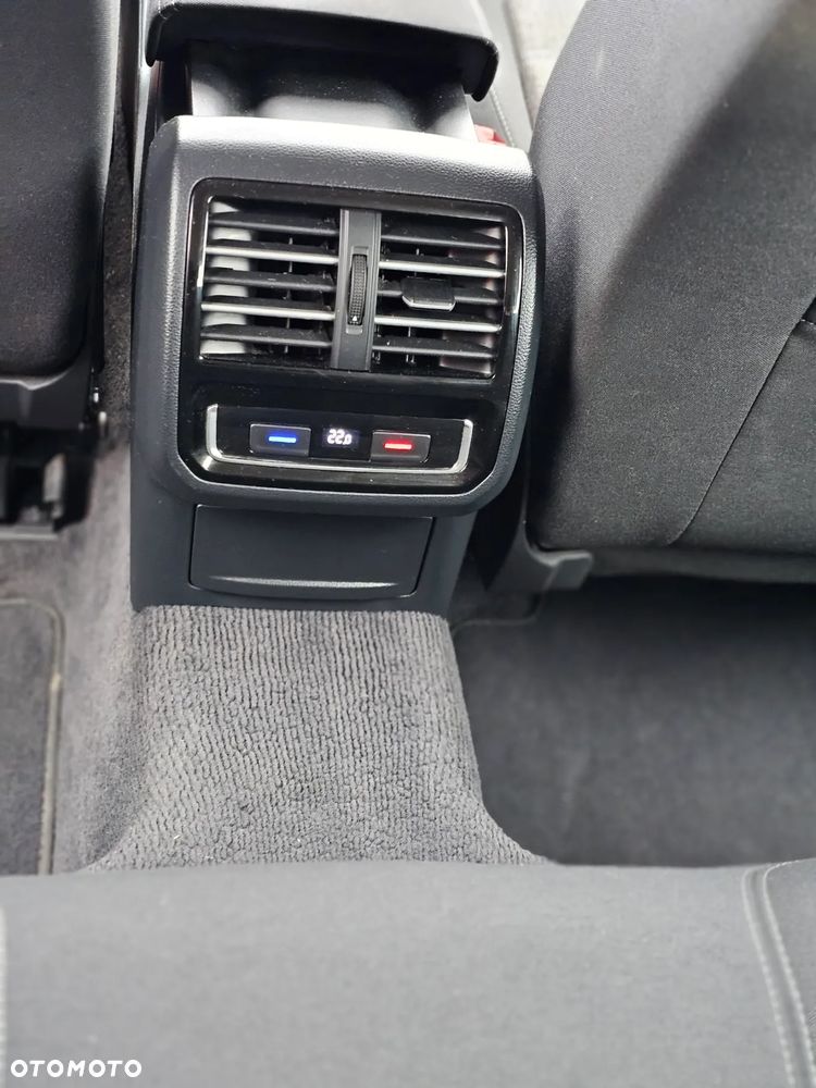 Volkswagen Passat Variant - 10