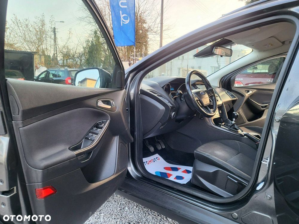 Ford Focus - 13