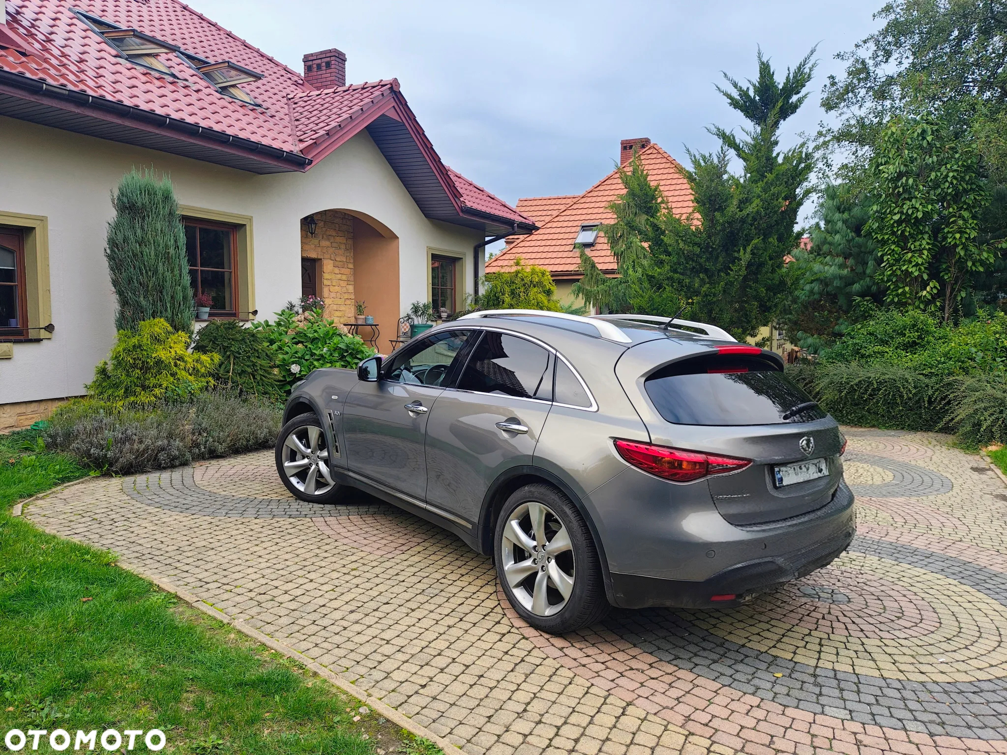 Infiniti QX70 3.0d S Premium - 4