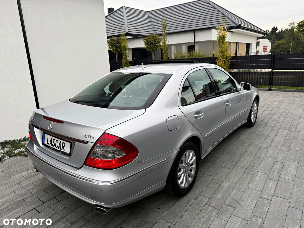 Mercedes-Benz Klasa E - 24