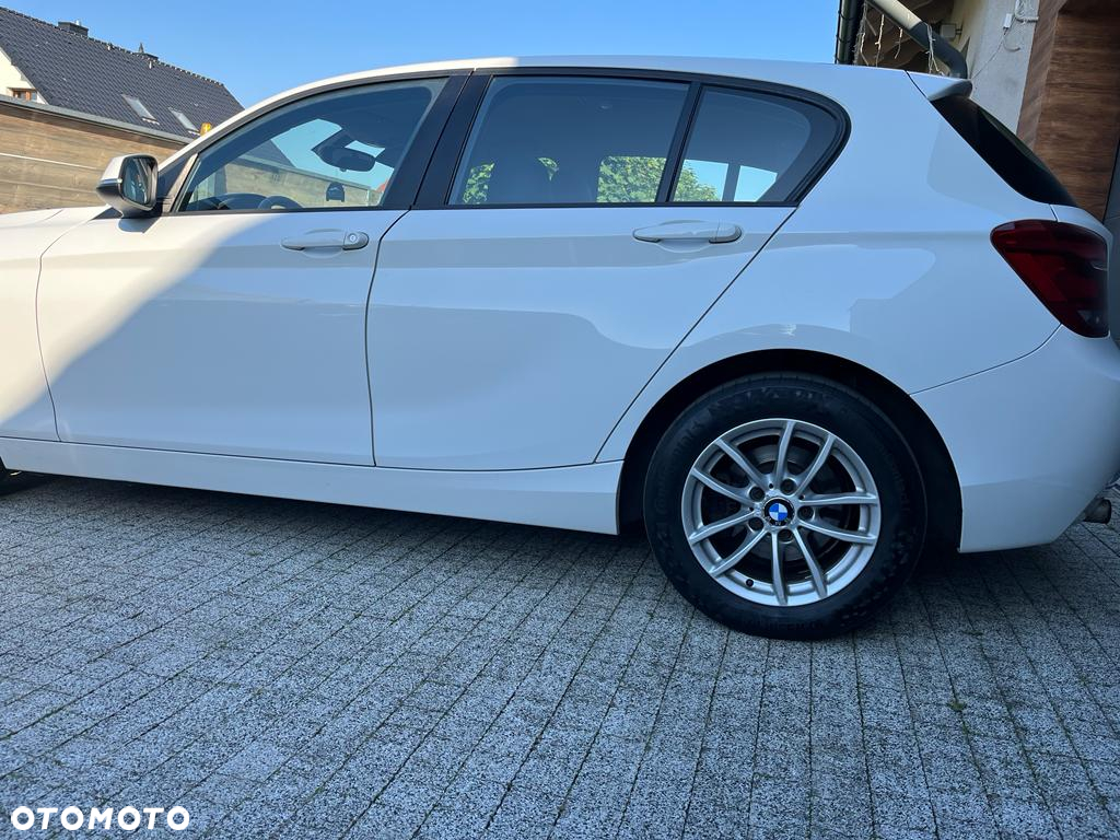 BMW Seria 1 114i - 12