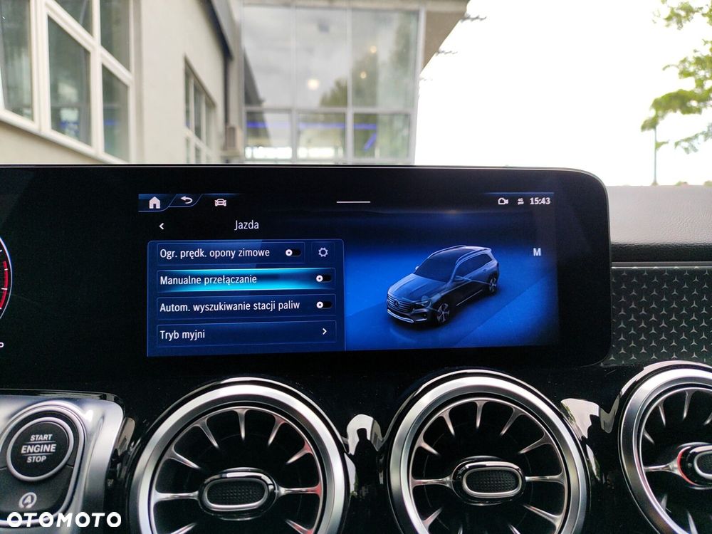 Mercedes-Benz GLB 200 Progressive 7G-DCT - 33