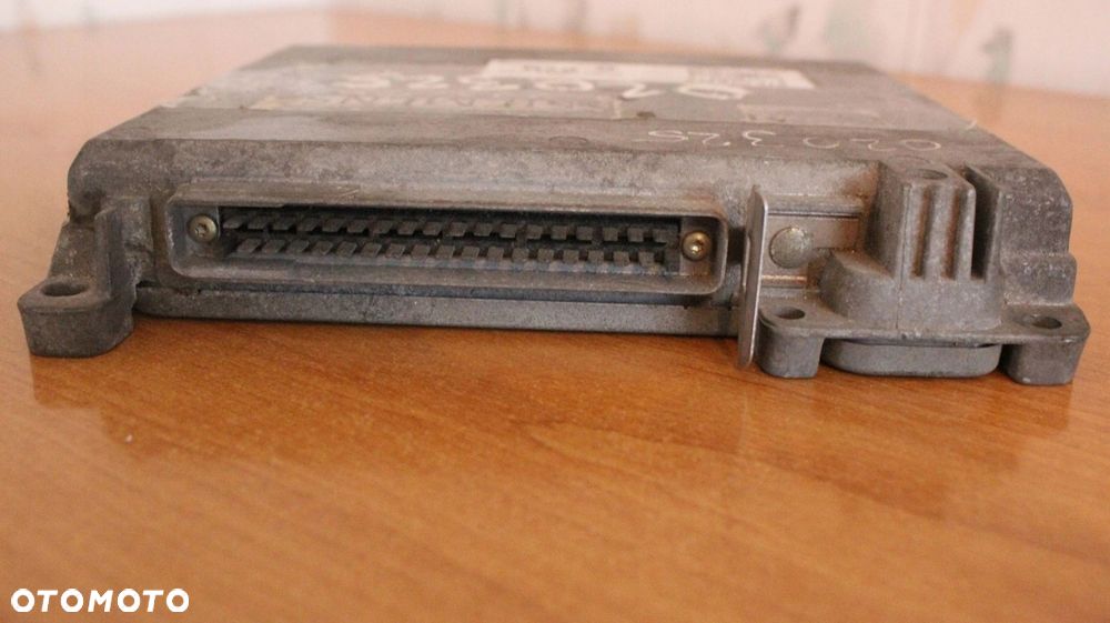 Komputer RENAULT 19 HOM7700857526 S101715101 - 3