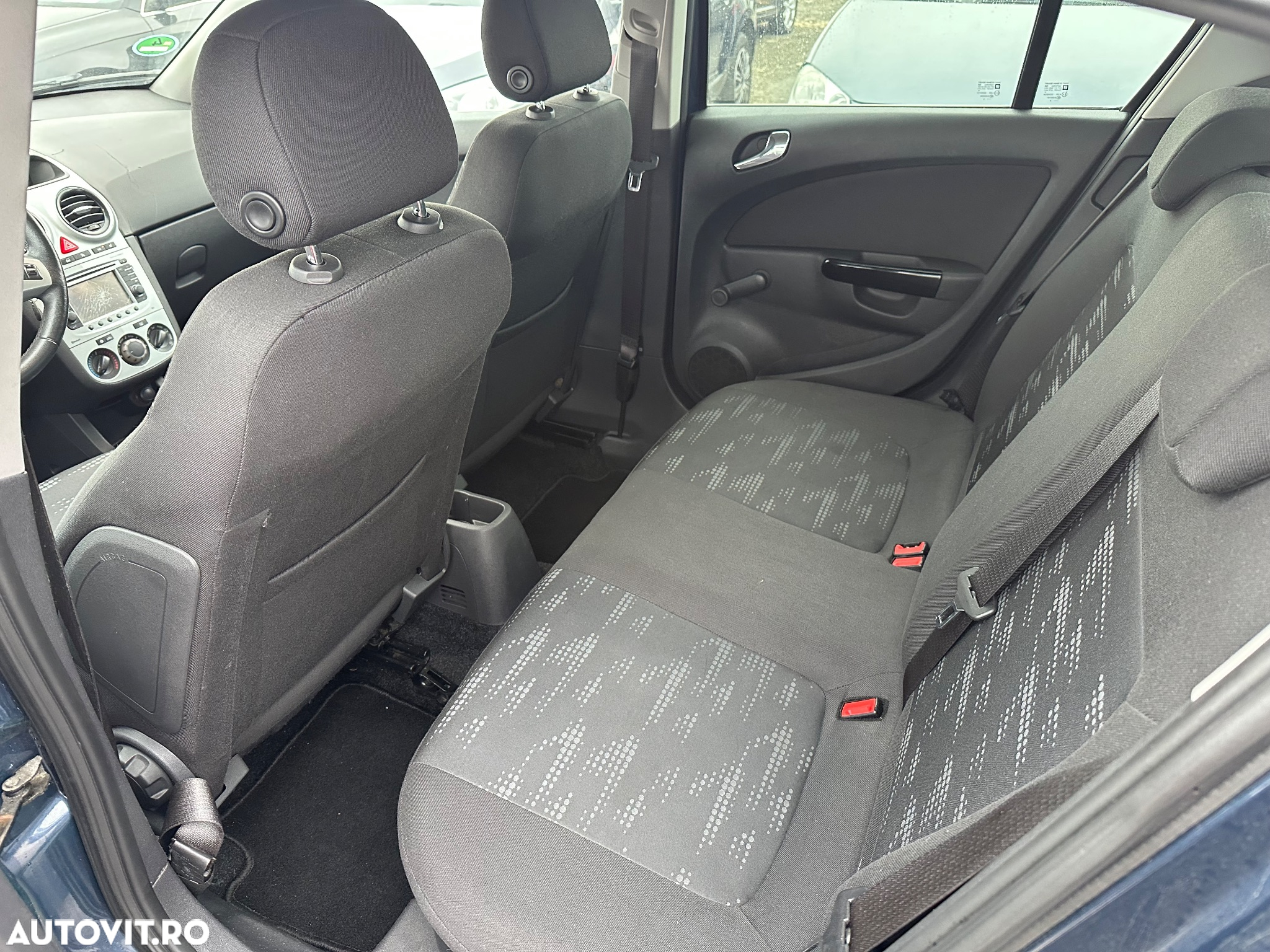 Opel Corsa 1.3 CDTI DPF Catch me - 9