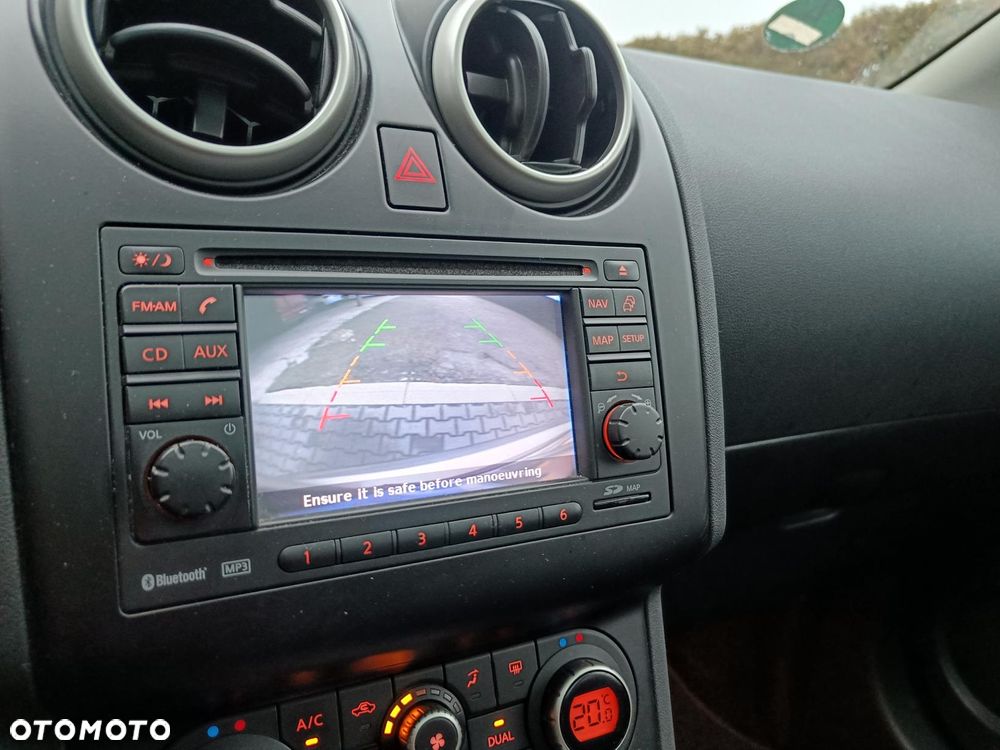 Nissan Qashqai 2.0 Tekna Premium CVT - 21