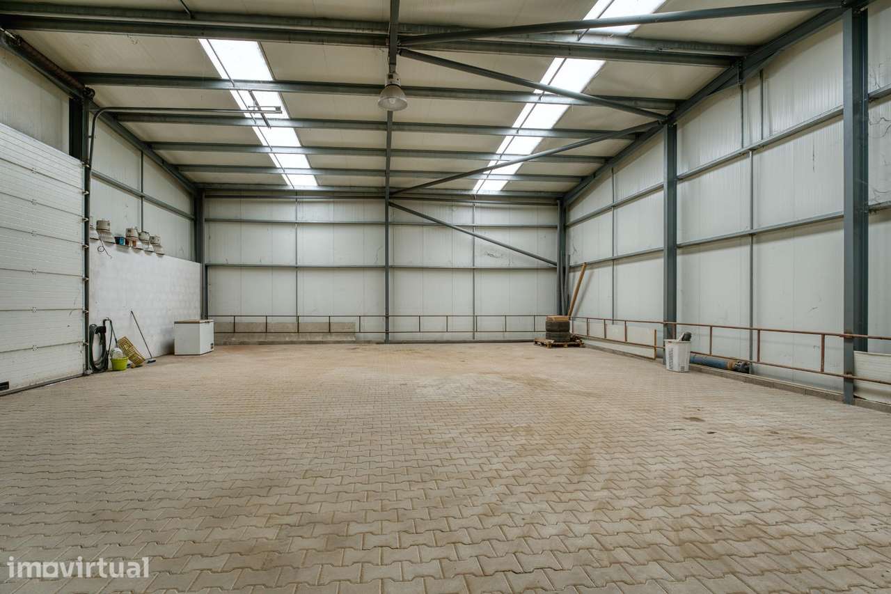 Armazém de 180 m2 em Pegões, Montijo - Grande imagem: 3/14
