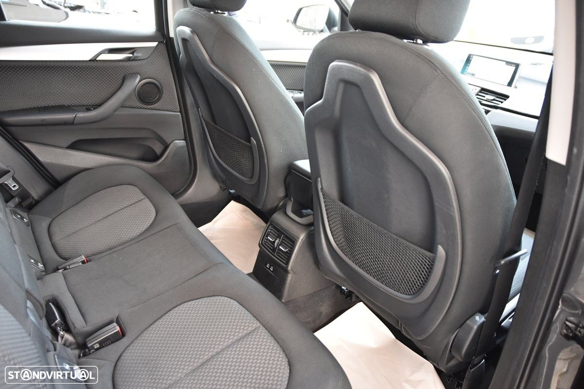 BMW X1 16 d sDrive - 27