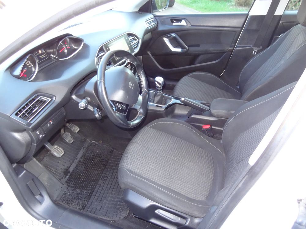 Peugeot 308 1.5 BlueHDi Active S&S - 6