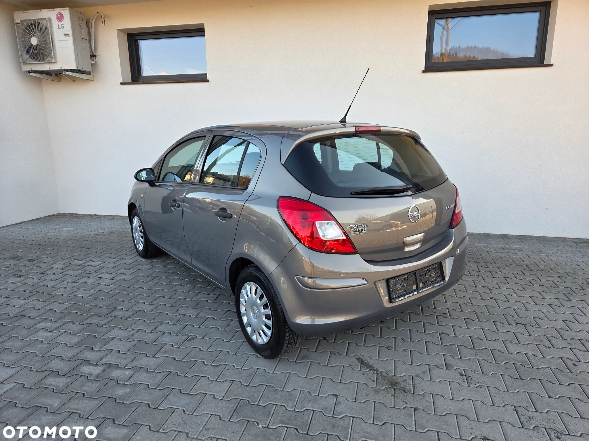 Opel Corsa - 4