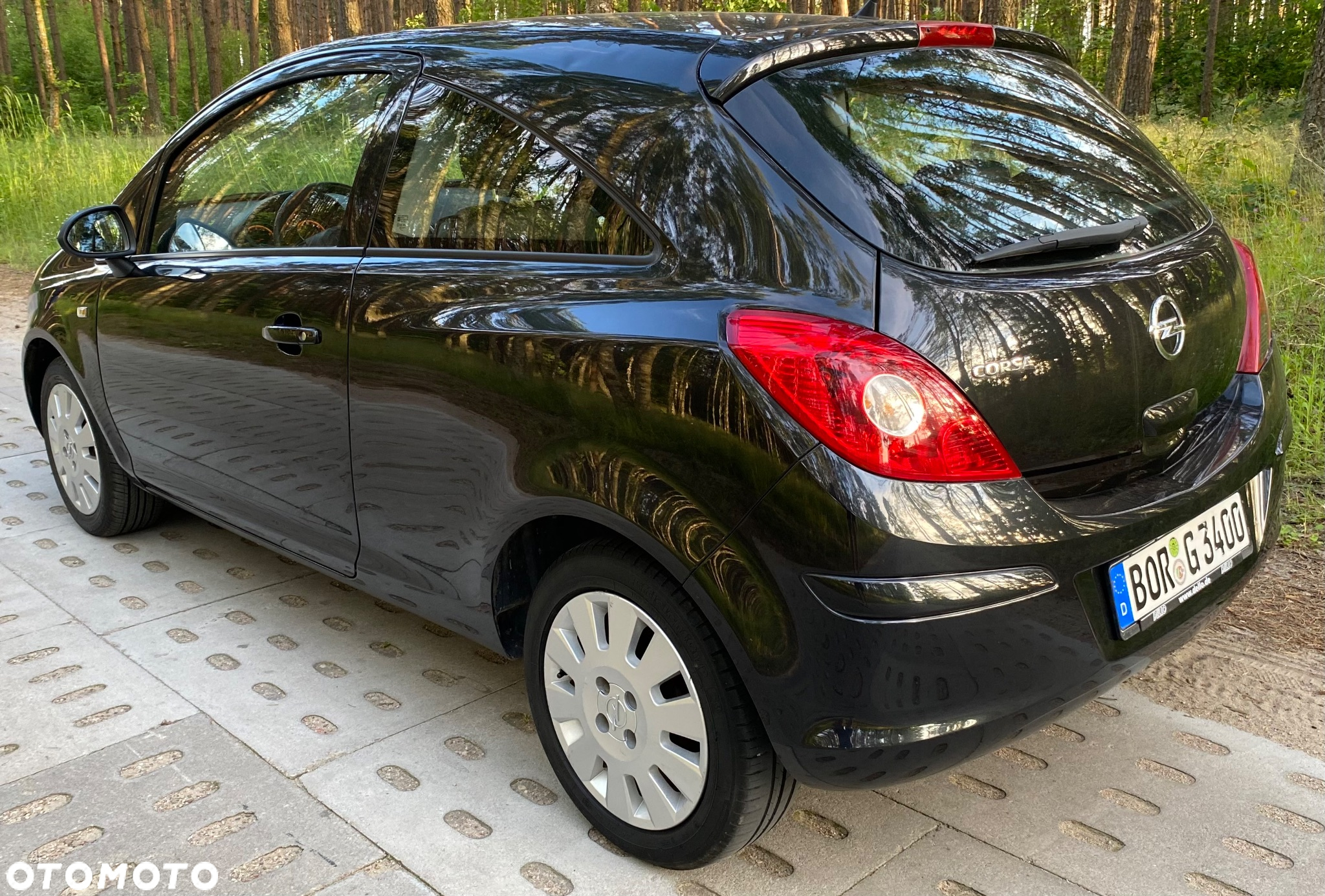 Opel Corsa 1.2 16V Color Edition - 4