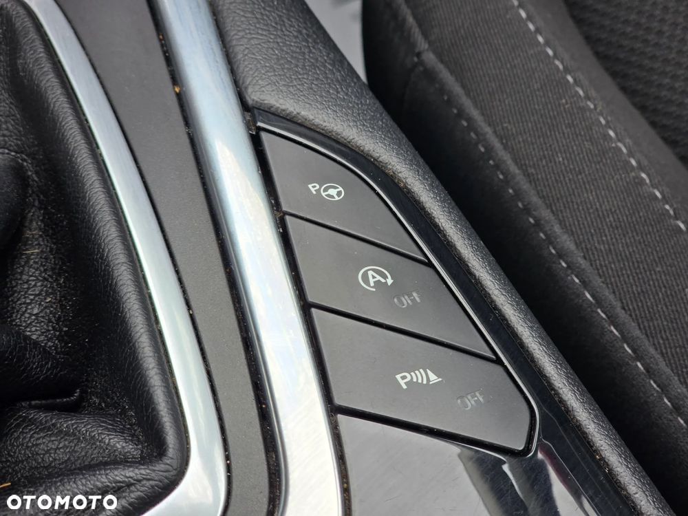 Ford S-Max 2.0 TDCi 4WD Titanium PowerShift - 40