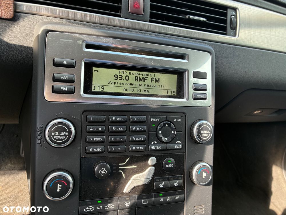 Volvo XC 70 - 18