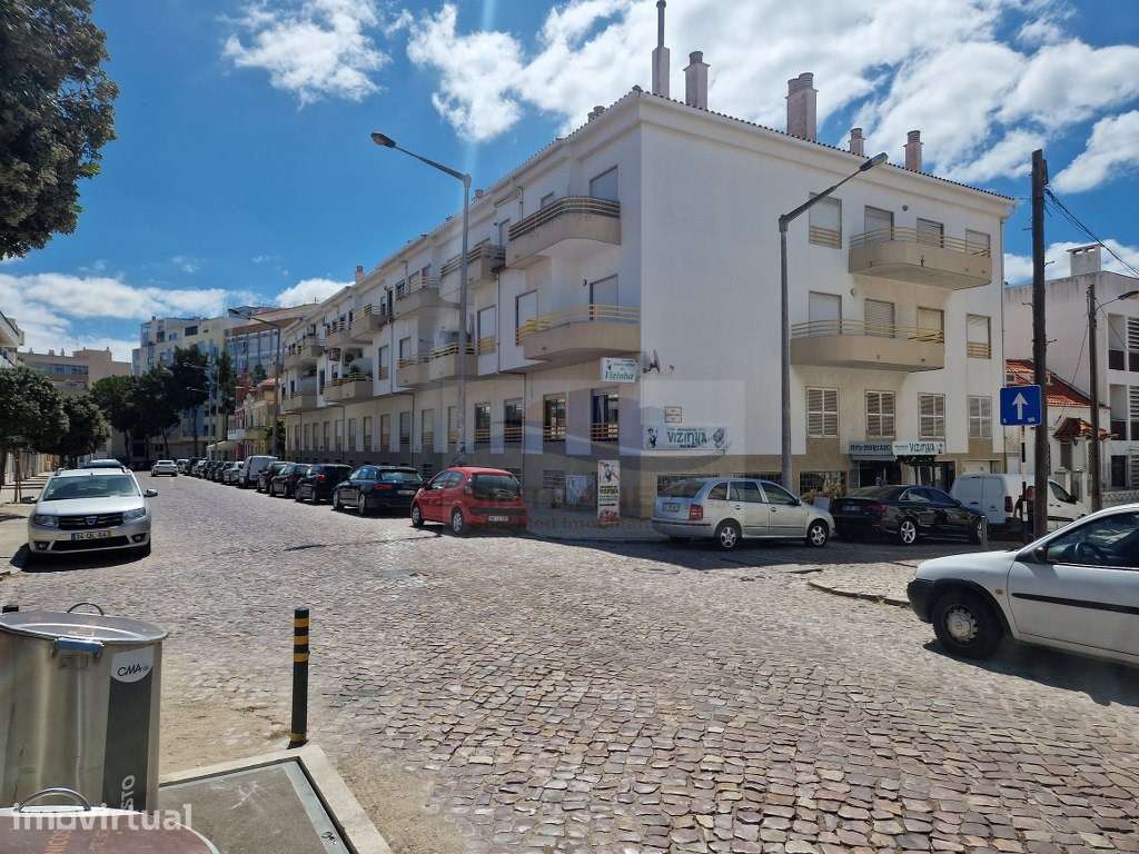 Fantástico T3 Dúplex, com Garagem a 300m da Praia na Costa da Capar... - Grande imagem: 2/41
