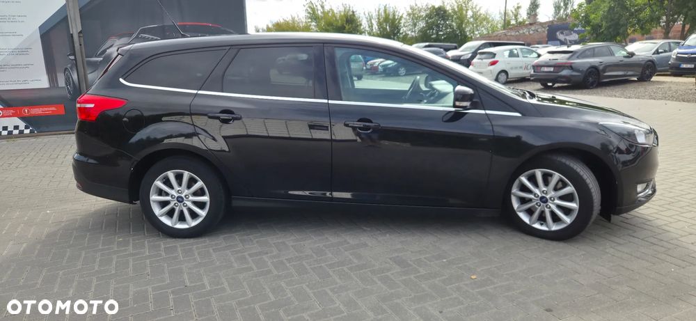 Ford Focus 1.5 EcoBoost STart-Stopp-System TITANIUM - 18