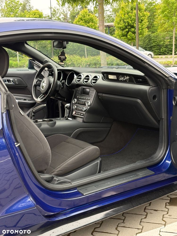 Ford Mustang 3.7 V6 - 21