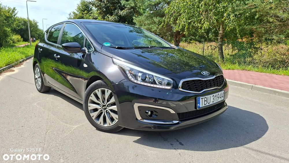 Kia Ceed 1.6 GDI Platinum Edition - 1