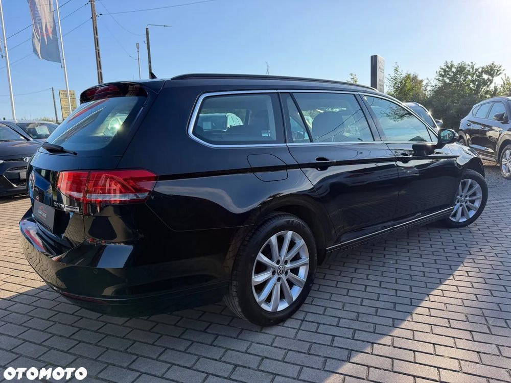 Volkswagen Passat 2.0 TDI (BlueMotion Technology) Comfortline - 8