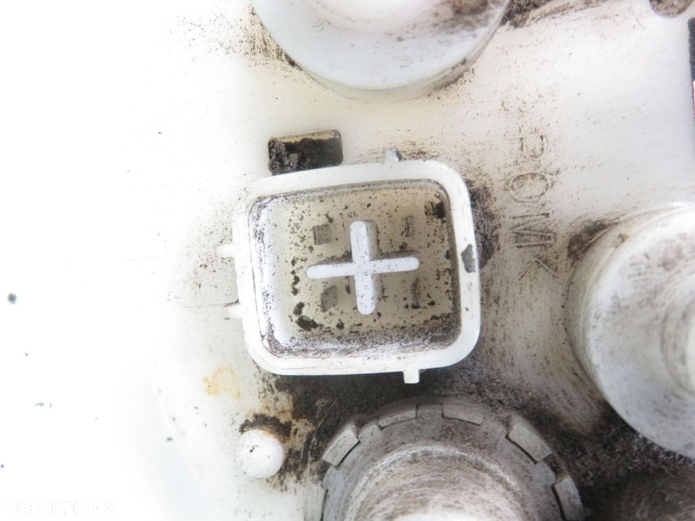 POMPA PALIWA SUZUKI ALTO VI 1.1 15100M79GA0 - 2